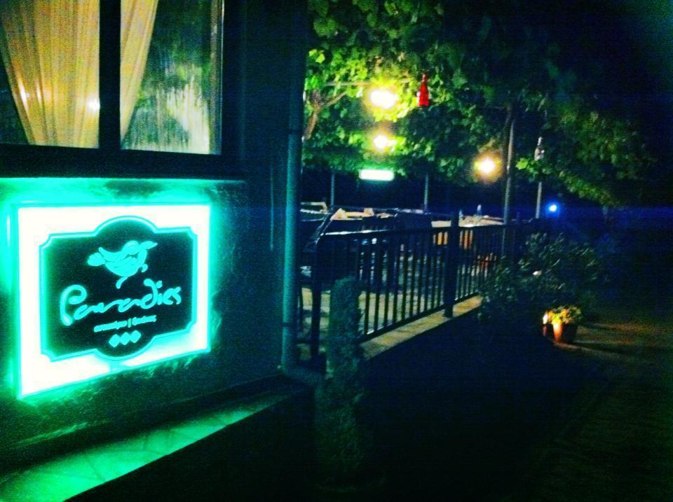 Paradies Áno Polidhéndrion エクステリア 写真